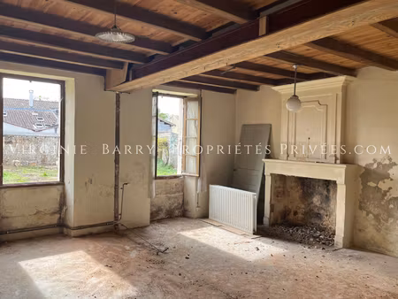 belle maison charentaise avec garage et jardin