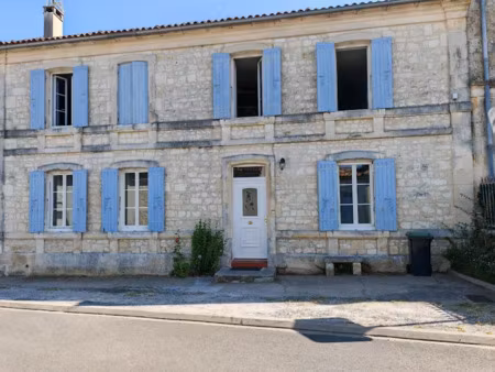 vente maison 6 pièces 143 m² à thenac (17460)  275 000 €