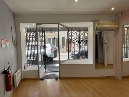 local commercial - 52.61m2 - cournonterral centre ville