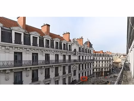 appartement 2 chambres meublé avec terrasse et ascenseur
