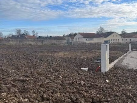 terrain constructible viabilisé à vendre