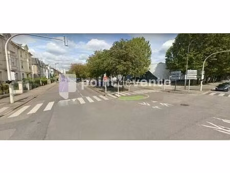 local commercial à louer