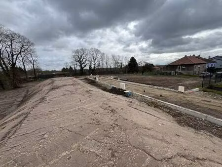 terrain constructible viabilisé à vendre