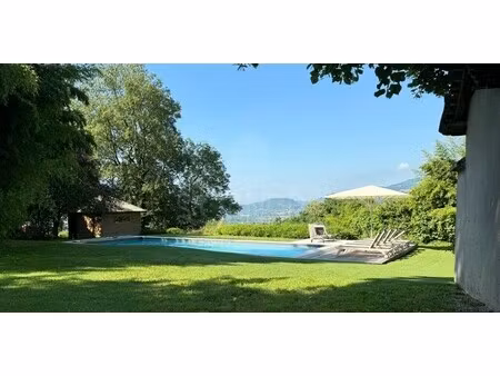 propriété à vendre à charnècles