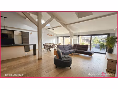 a vendre à vany  superbe maison de village avec studio indép