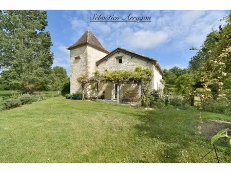 maison de caractère à vendre 5 pièces (47)