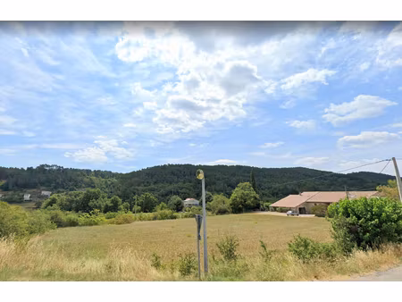 terrain mercuer 690 m2