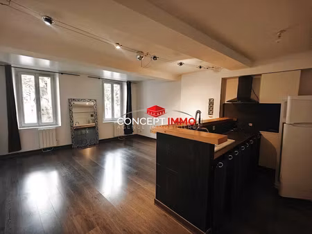 location appartement 2 pièces 44 m² à belgentier (83210)  530 €