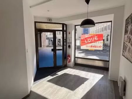 location locaux professionnels à mulhouse (68100)  890 €