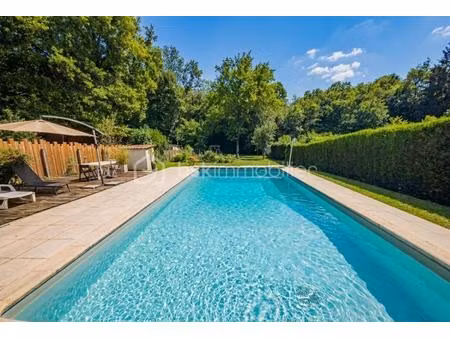 entre seine et forêt : maison familiale 141 m² sur terrain de 1 543 m²