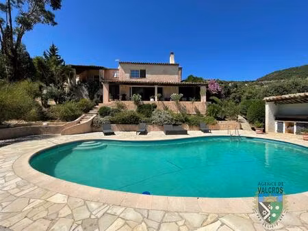 a vendre - villa provençale avec double garage  piscine sur terrain d'environ 5300 m2 au..