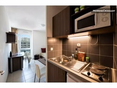 studio tout équipé toulon