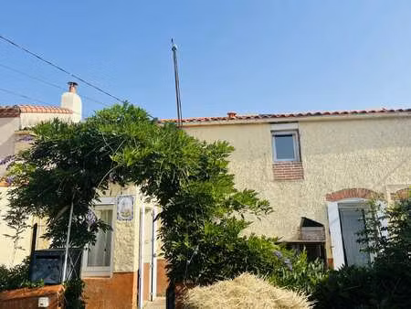 vente maison à bazoges-en-paillers (85130) : à vendre / 133m² bazoges-en-paillers