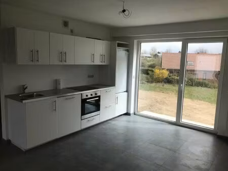 bel appartement récent  thuin 2 ch  balcon  jardin