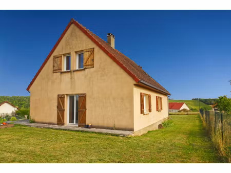 maison 4 chambres 134 m² avec terrain clos - molesme 21330