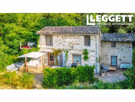 achat maison 8 pièces 245m² rustrel 84400