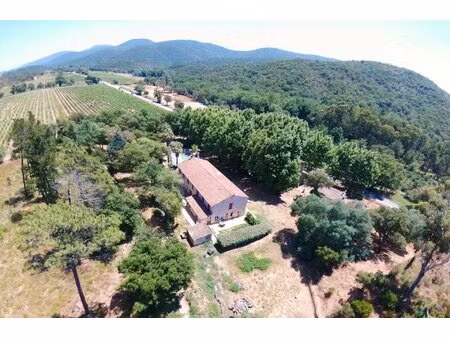 achat maison 950m² la mole 83310