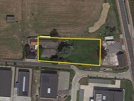 woning-bijgebouw met tuin te zwevezele