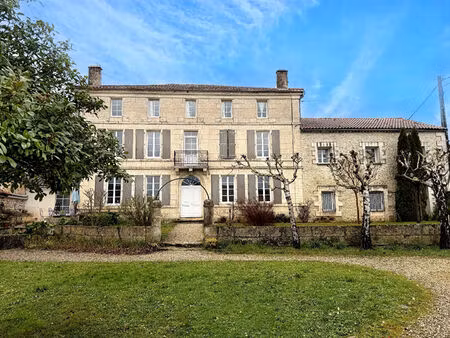 vente maison 13 pièces 430 m² mornac (16600)