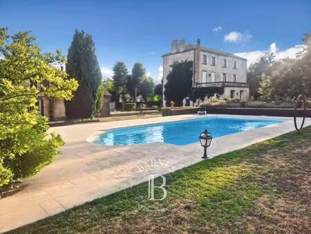 maison à vendre 7 pièces 270 m2 saint-ignat - 895 000 €