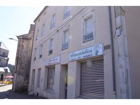 maison avec local commercial et double garage de 66 m²