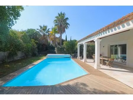 superbe villa avec piscine et jardin paysagé – golf saint thomas  entre pézenas et béziers