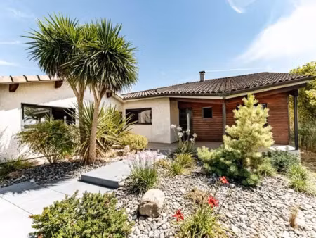 vente maison 4 pièces 132 m² à boudou (82200)  369 600 €