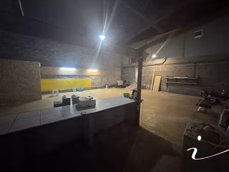 location commerce 1 pièce 150 m² à saussan (34570)