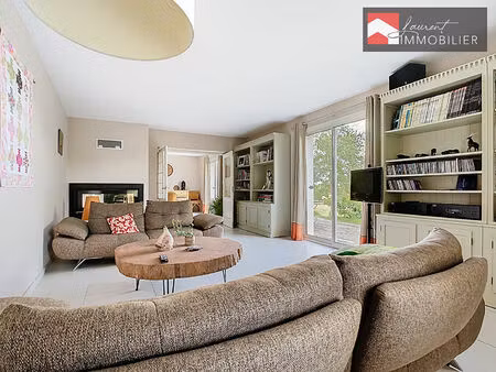 à vendre longère de charme rénovée à ménetreuil  à 10 min de louhans et cuisery