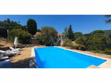 propriété avec piscine et jardin plan-de-la-tour (83)