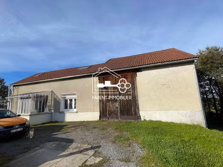 maison en pierres avec grange attenante sans vis-à-vis azera