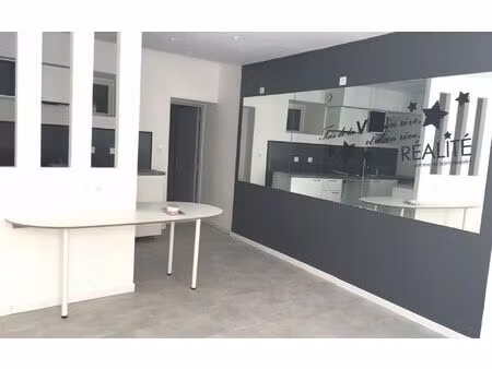 location appartement  m² t-2 à mallemort  600 €