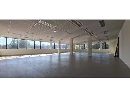 gelijkvloerse kantoorruimte met opslagruimte te groor-bij...