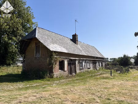 clos masure a renover proche de la mer  sur environ 4000 m2