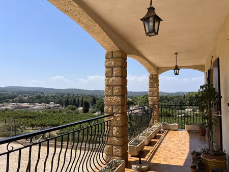 maison sur grand terrain de 6185m2