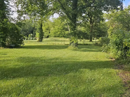 terrain constructible les mathes 2455 m2