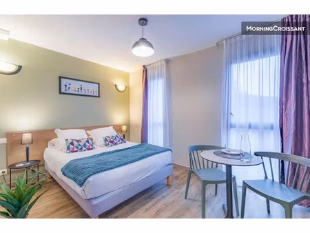 location meublée appartement 1 pièce 18 m² à angouleme (16000)  750 €