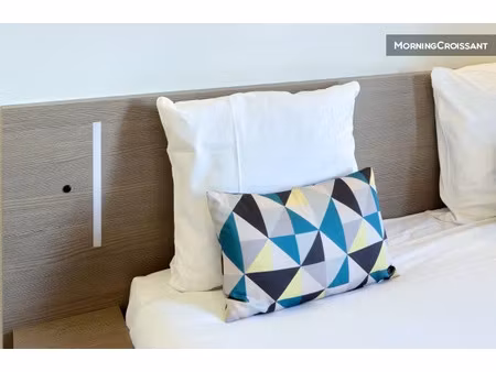 location meublée appartement 1 pièce 16 m² à saint-cyr-l'ecole (78210)  690 €