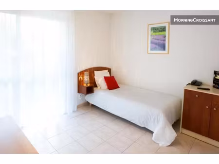 location meublée appartement 1 pièce 20 m² à merignac (33700)  900 €