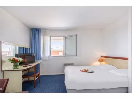 location meublée appartement 1 pièce 19 m² à blois (41000)  990 €