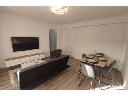 location meublée appartement 3 pièces 64 m² à tarbes (65000)  1 000 €