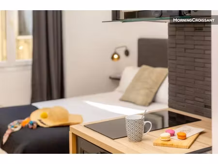 location meublée appartement 1 pièce 15 m² à marseille 1er (13001)  1 070 €