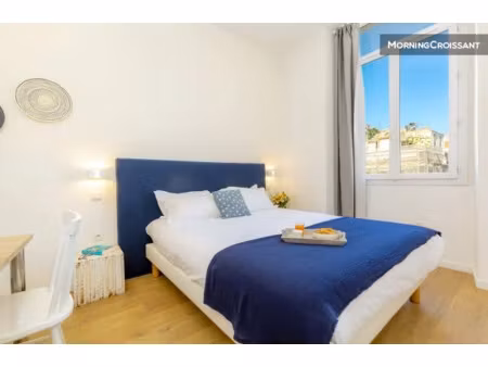 location meublée appartement 1 pièce 18 m² à marseille 1er (13001)  1 070 €