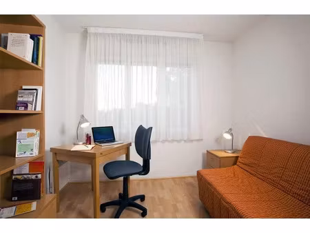 location meublée appartement 1 pièce 19 m² à nanterre (92000)  1 050 €