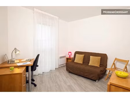 location meublée appartement 1 pièce 19 m² à saint-ouen (93400)  990 €