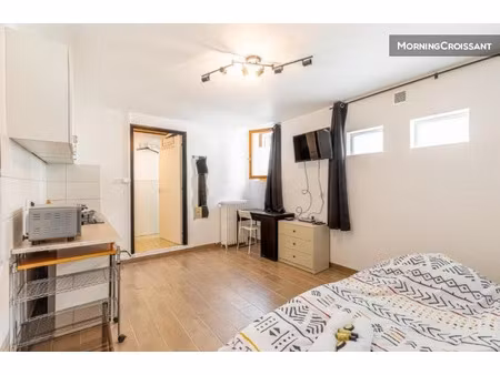 location meublée appartement 1 pièce 25 m² à aulnay-sous-bois (93600)  1 250 €