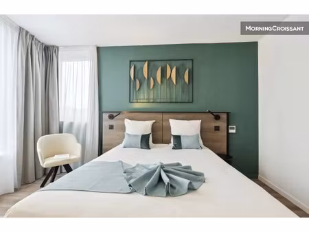 location meublée appartement 1 pièce 20 m² à colombes (92700)  1 200 €