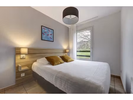 location meublée appartement 1 pièce 30 m² à divonne-les-bains (01220)  1 350 €