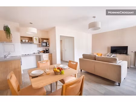 location meublée appartement 2 pièces 40 m² à le raincy (93340)  1 690 €