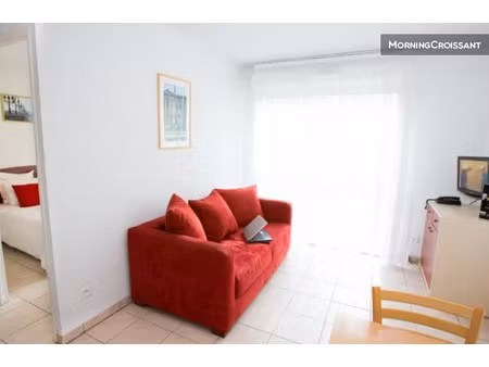 location meublée appartement 2 pièces 32 m² à merignac (33700)  1 200 €